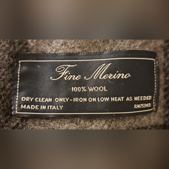 Vintage Maroon & Grey Plaid Merino Wool Casual Unisex Scarf Wrap w/ Fringe - Picture 7 of 7